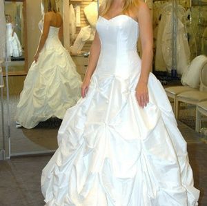 Davids bridal wedding dress